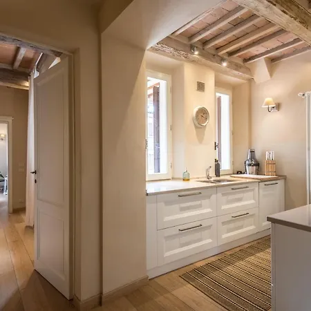 House Apartment *