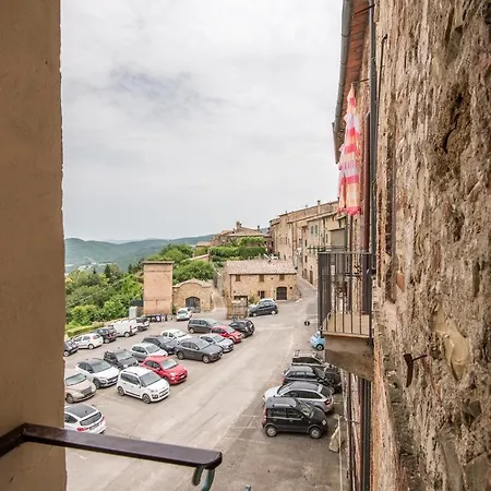 Apartment House Radicondoli